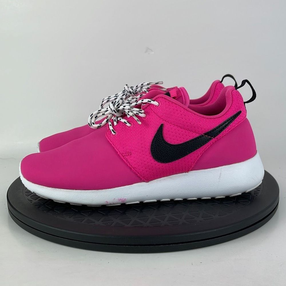 Nike Roshe Run Pink Athletic Running Shoes 599729-600 Women’s Size 6 (4.5Y) - Picture 8 of 12